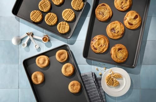 GoodCook Everyday Nonstick Baking Sheet Set, 3 Pack Includes Small (13×9) Medium (15×1) and Large (17×11) Pans Carbon Steel Construction Cookie Sheets Bakeware Set, Gray