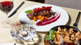How to Create a Seasonal Menu With What’S Available